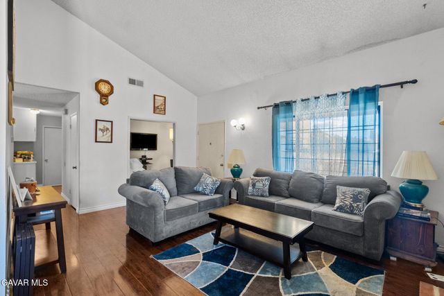 663 Eston Place, Lancaster, CA 93535