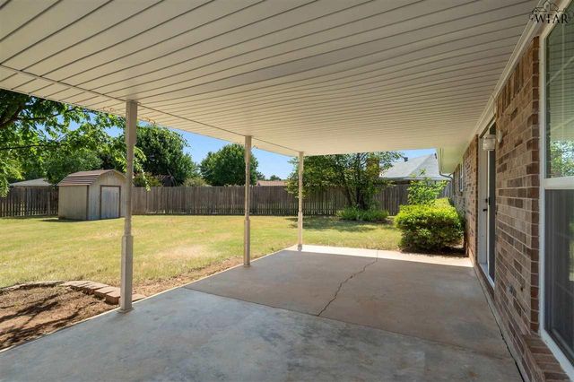 2303 HUNTERS GLEN, Wichita Falls, TX 76306
