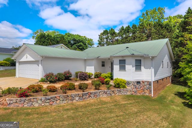 99 Parker Street, Carnesville, GA 30521