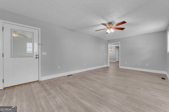 99 Parker Street, Carnesville, GA 30521
