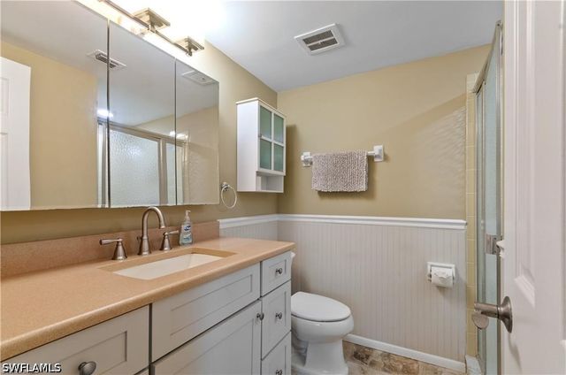 490 Broad AVE S H490, Naples, FL 34102
