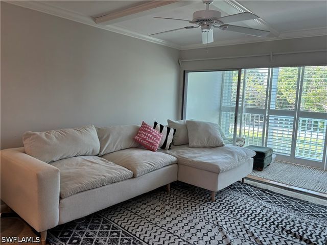 490 Broad AVE S H490, Naples, FL 34102