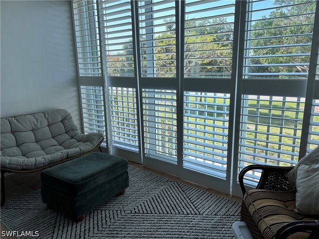 490 Broad AVE S H490, Naples, FL 34102