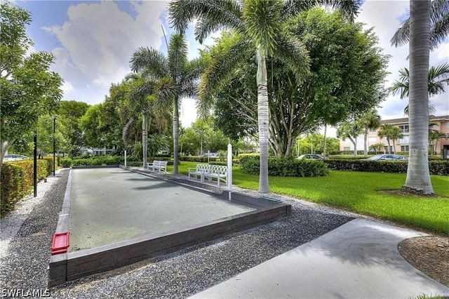 490 Broad AVE S H490, Naples, FL 34102