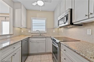 490 Broad AVE S H490, Naples, FL 34102