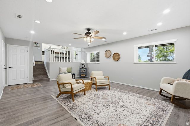 1055 E CASTLE ROCK RD, Sandy, UT 84094