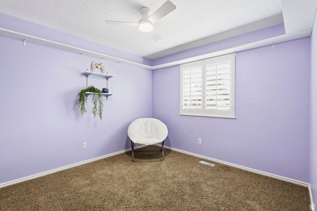 1055 E CASTLE ROCK RD, Sandy, UT 84094