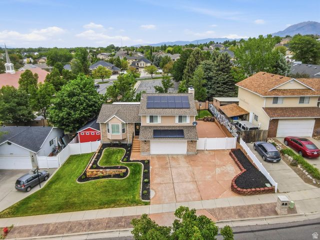 1055 E CASTLE ROCK RD, Sandy, UT 84094