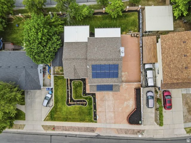 1055 E CASTLE ROCK RD, Sandy, UT 84094