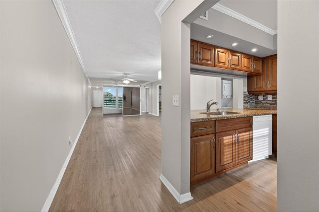 2524 NW 104th Ave 307, Sunrise, FL 33322