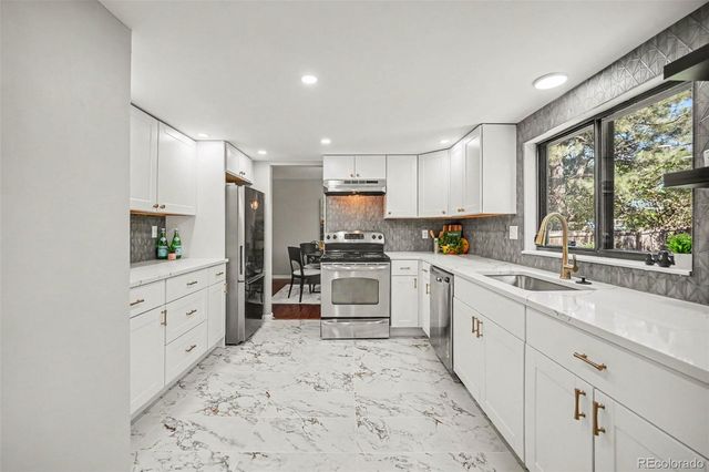 9108 W 75th Place, Arvada, CO 80005