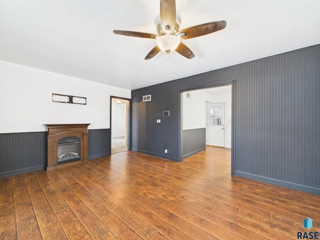 201 N Chicago Ave Avenue, Sioux Falls, SD 57103