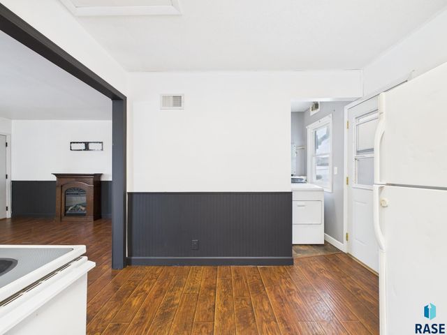 201 N Chicago Ave Avenue, Sioux Falls, SD 57103