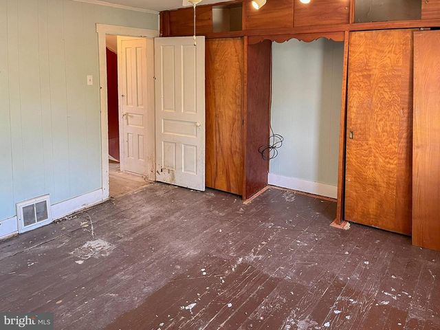 33 W GARBER ST, Mount Union, PA 17066