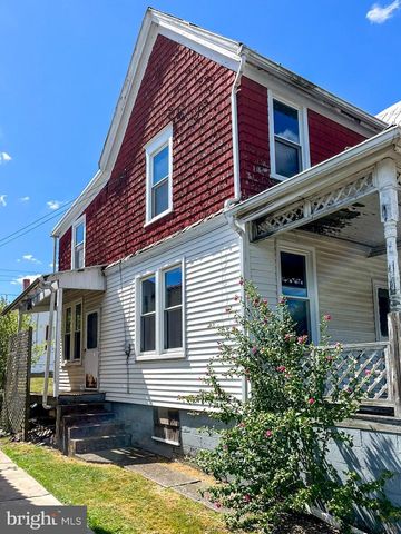 33 W GARBER ST, Mount Union, PA 17066