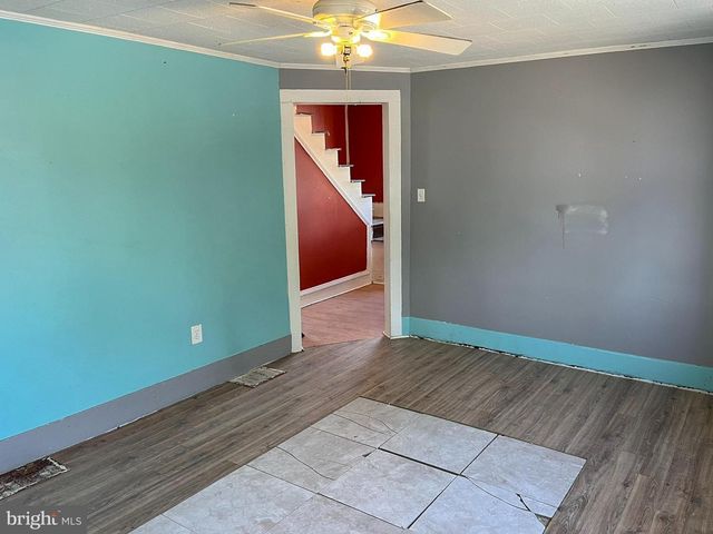 33 W GARBER ST, Mount Union, PA 17066