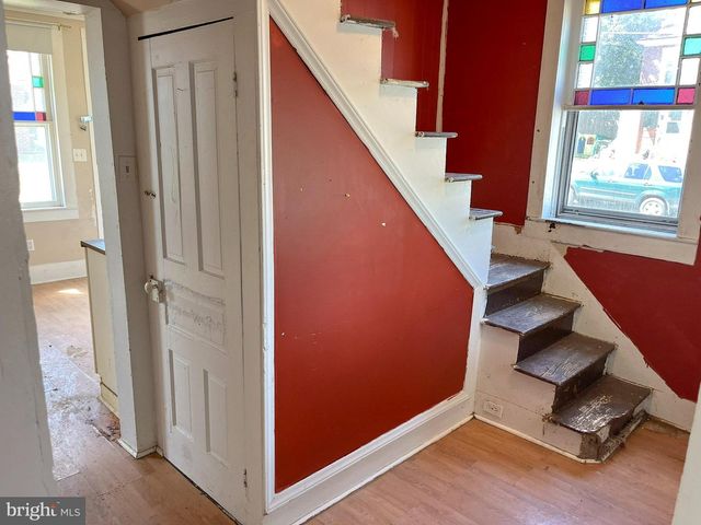 33 W GARBER ST, Mount Union, PA 17066