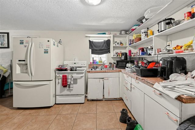 3314 59TH AVENUE DRIVE E, Bradenton, FL 34203