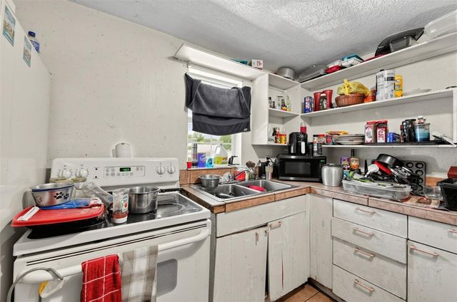 3314 59TH AVENUE DRIVE E, Bradenton, FL 34203