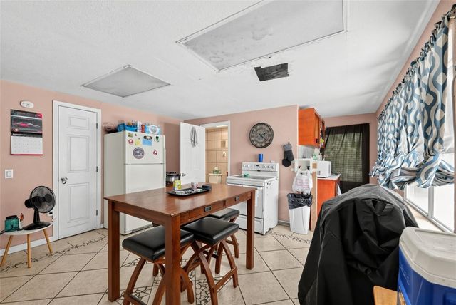 3314 59TH AVENUE DRIVE E, Bradenton, FL 34203
