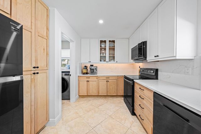 351 Colony Key Circle, Atlantis, FL 33462