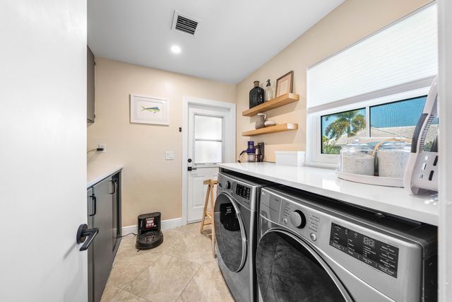 351 Colony Key Circle, Atlantis, FL 33462