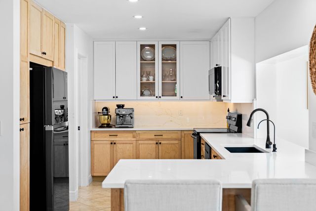 351 Colony Key Circle, Atlantis, FL 33462