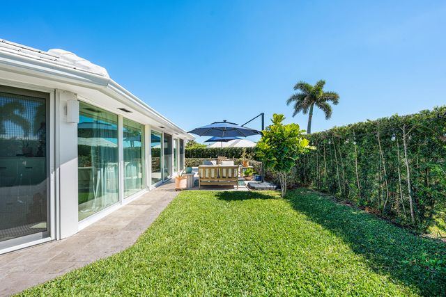 351 Colony Key Circle, Atlantis, FL 33462