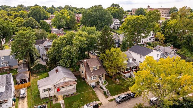 2527 Ridgeland Place, Cincinnati, OH 45212