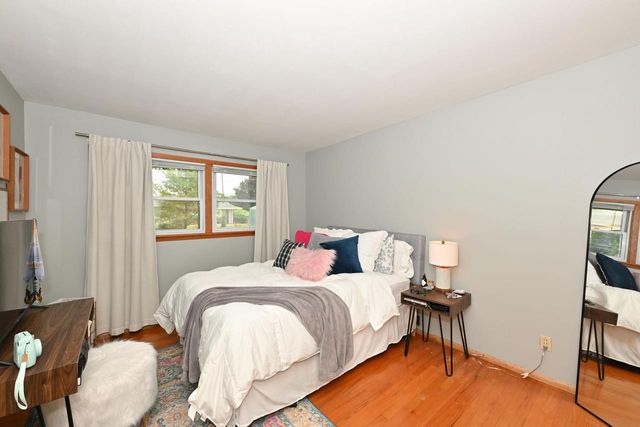N90W17638 St. Francis DRIVE, Menomonee Falls, WI 53051