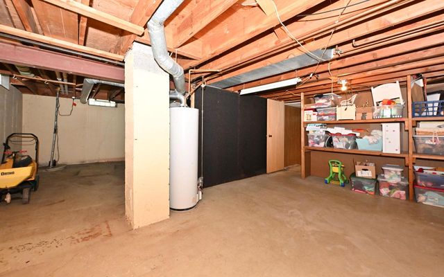 N90W17638 St. Francis DRIVE, Menomonee Falls, WI 53051