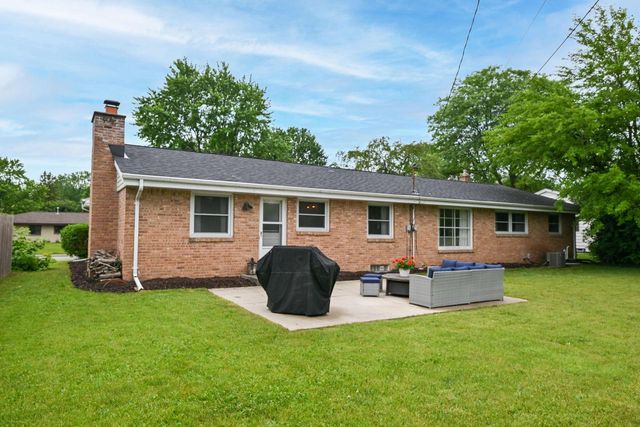 N90W17638 St. Francis DRIVE, Menomonee Falls, WI 53051