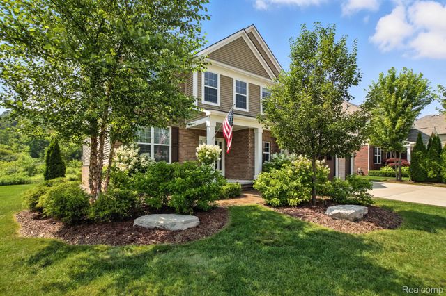 2066 Findley Circle, Orion Charter Township, MI 48360