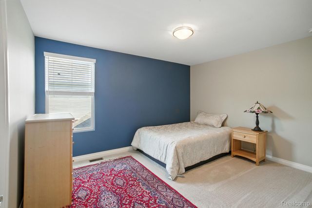 2066 Findley Circle, Orion Charter Township, MI 48360