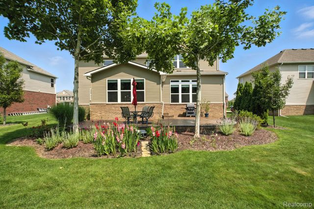 2066 Findley Circle, Orion Charter Township, MI 48360