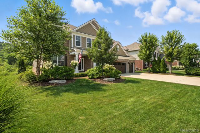 2066 Findley Circle, Orion Charter Township, MI 48360