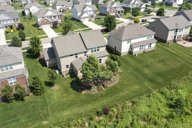 2066 Findley Circle, Orion Charter Township, MI 48360
