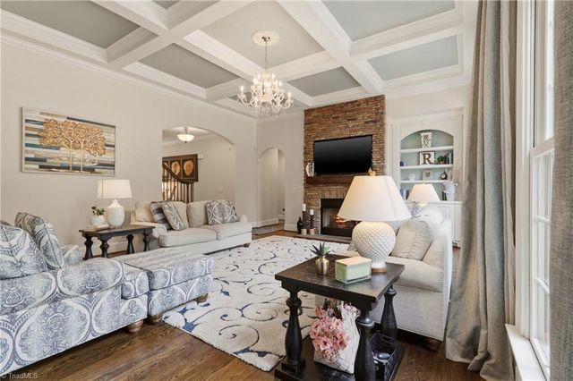 8125 Riesling Drive, Kernersville, NC 27284