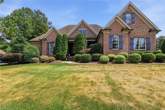 8125 Riesling Drive, Kernersville, NC 27284