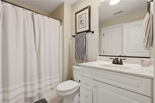 8125 Riesling Drive, Kernersville, NC 27284