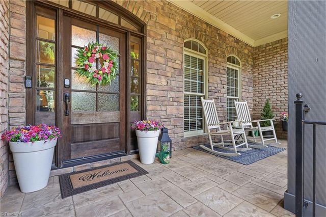8125 Riesling Drive, Kernersville, NC 27284