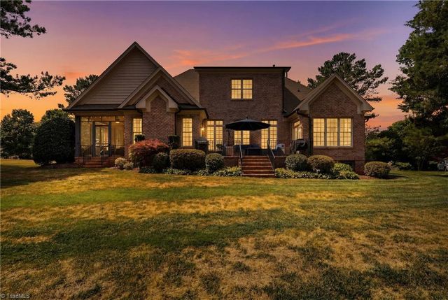 8125 Riesling Drive, Kernersville, NC 27284