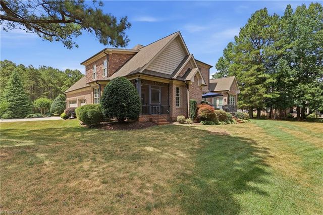8125 Riesling Drive, Kernersville, NC 27284