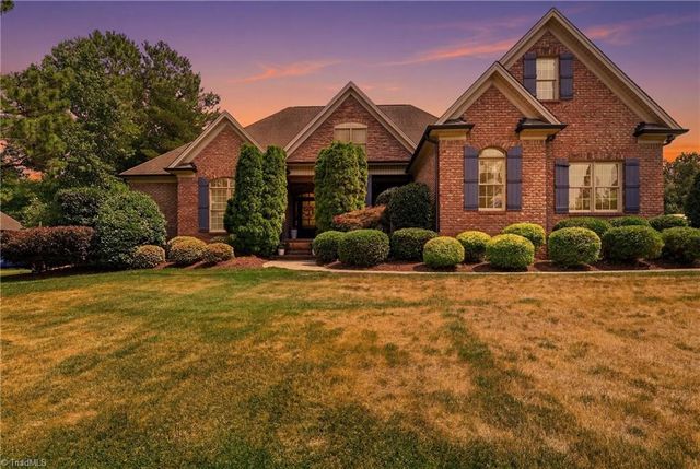 8125 Riesling Drive, Kernersville, NC 27284