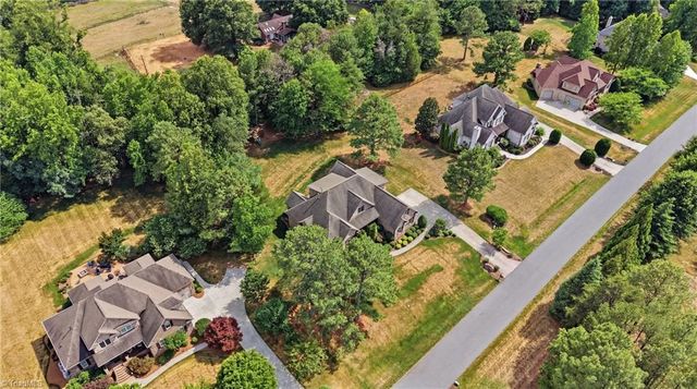 8125 Riesling Drive, Kernersville, NC 27284