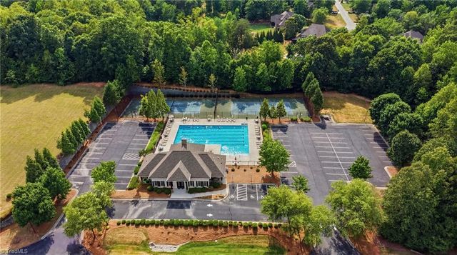 8125 Riesling Drive, Kernersville, NC 27284