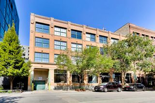 110 N PEORIA Street 102, Chicago, IL 60607