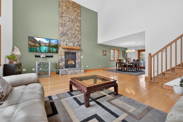 23 Ruth Road, Cortlandt Manor, NY 10567