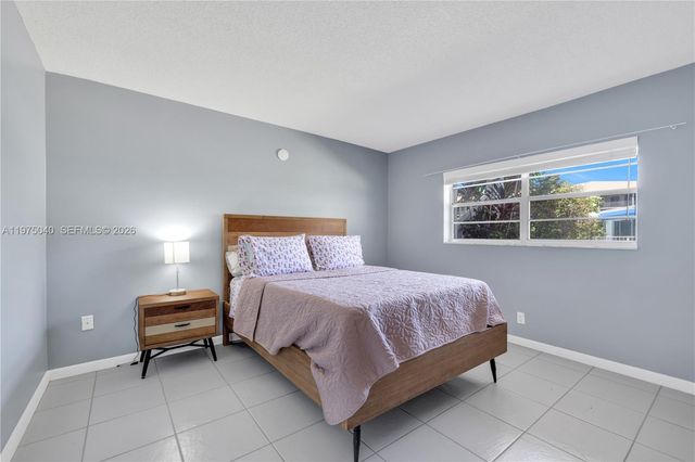 600 Pine Dr 111, Pompano Beach, FL 33060