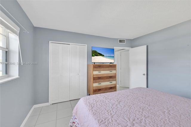 600 Pine Dr 111, Pompano Beach, FL 33060